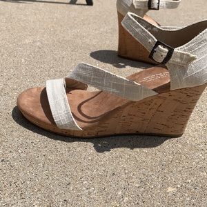 TOMS Clarissa Linen Cork Heel Wedge Sandals size 9